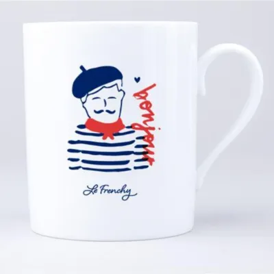 Le Mug In France : Monsieur France est un hommage élégant aux icônes du cinéma français. Fabriqué en porcelaine française, ce mug de 30 cl est décoré avec une touche de bleu et de rouge, symboles de notre patrimoine. Résistant et pratique, il passe au