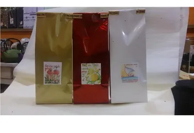 L'assortiment de thé Volupthé est un assortiment de thé avec des fruits chaleureux pour un hiver réconfortant et chaleureux!