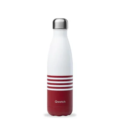 Intemporelle, élégante et graphique, la  bouteille @QWETCH inox isotherme  « Marinière Rouge » allie parfaitement matière (écologique et saine) et style. Son motif iconique marin est le symbole de la mode et l’art de vivre à la française.