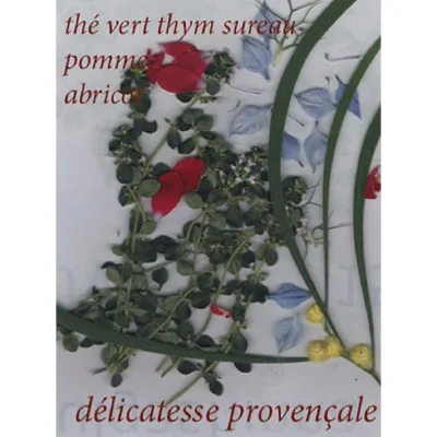 Dans le thé vert Délicatesse Provençale, "le goût, vecteur d'émotion, de plaisir et de partage" s'illustre en associant au thé vert, pomme, fleurs de sureau, abricot, et thym de Provence.