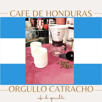 Le Café d'Honduras Orgullo Catracho est produit par un exportateur familial de la région productrice de café Copan au Honduras.La région de Copan est située à l'ouest du pays. Copan est la deuxième plus grande région productrice de café.Ce café arabica